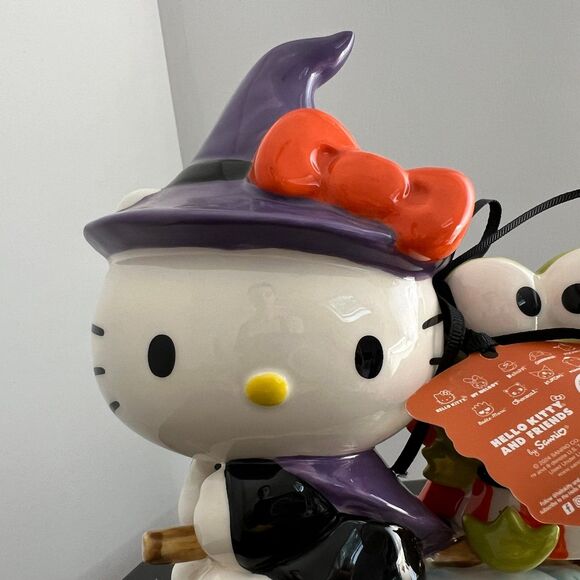 Hello Kitty Halloween Blue Sky - Picture 9 of 12